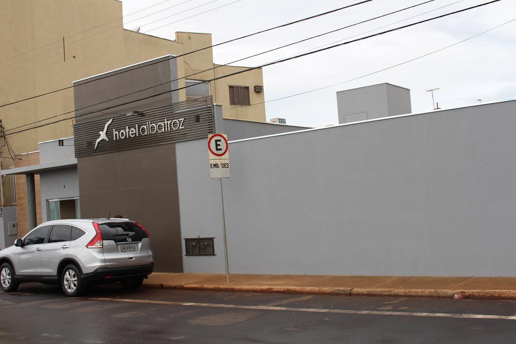 Hotel Albatroz Uberaba Esterno foto